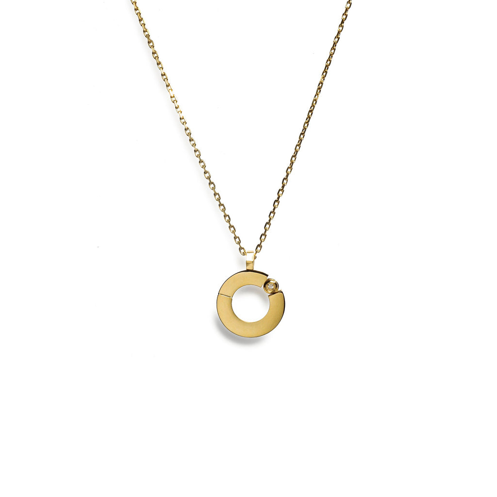 LG025 Golden Unity Pendant Necklace