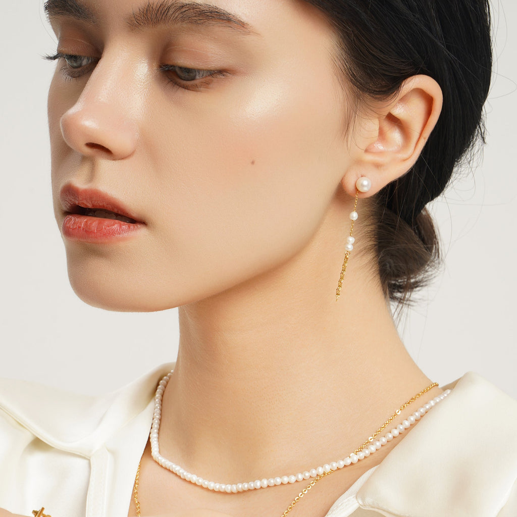 LG042 Sparkly Natural Pearl Earrings