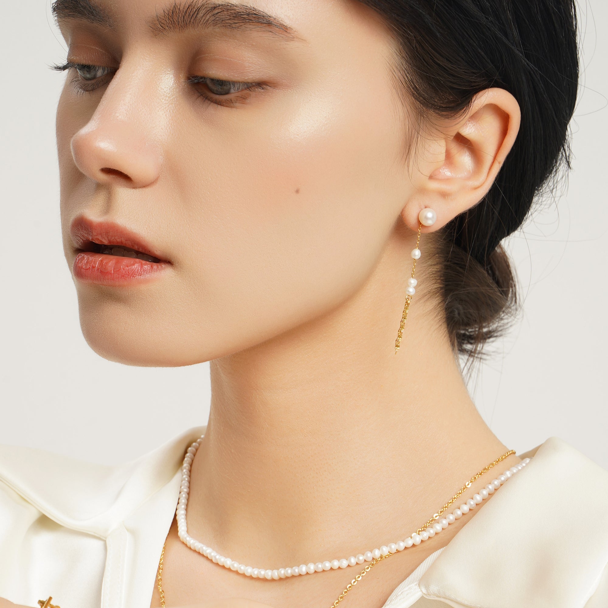 LG042 Sparkly Natural Pearl Earrings