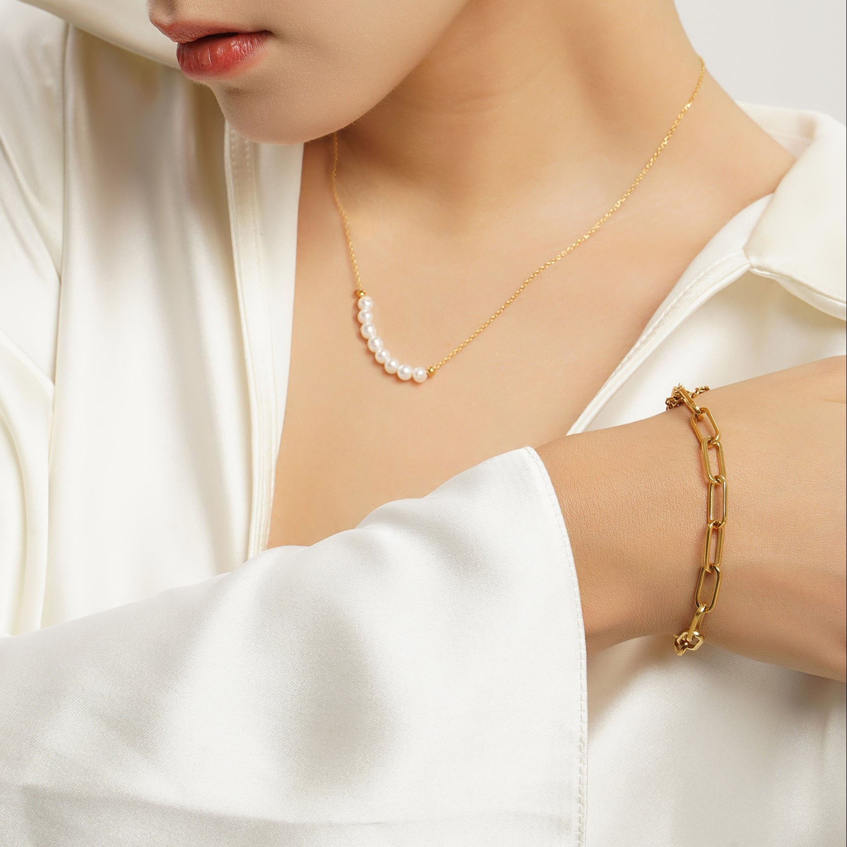 LG043 Smile Natural Pearl Necklace