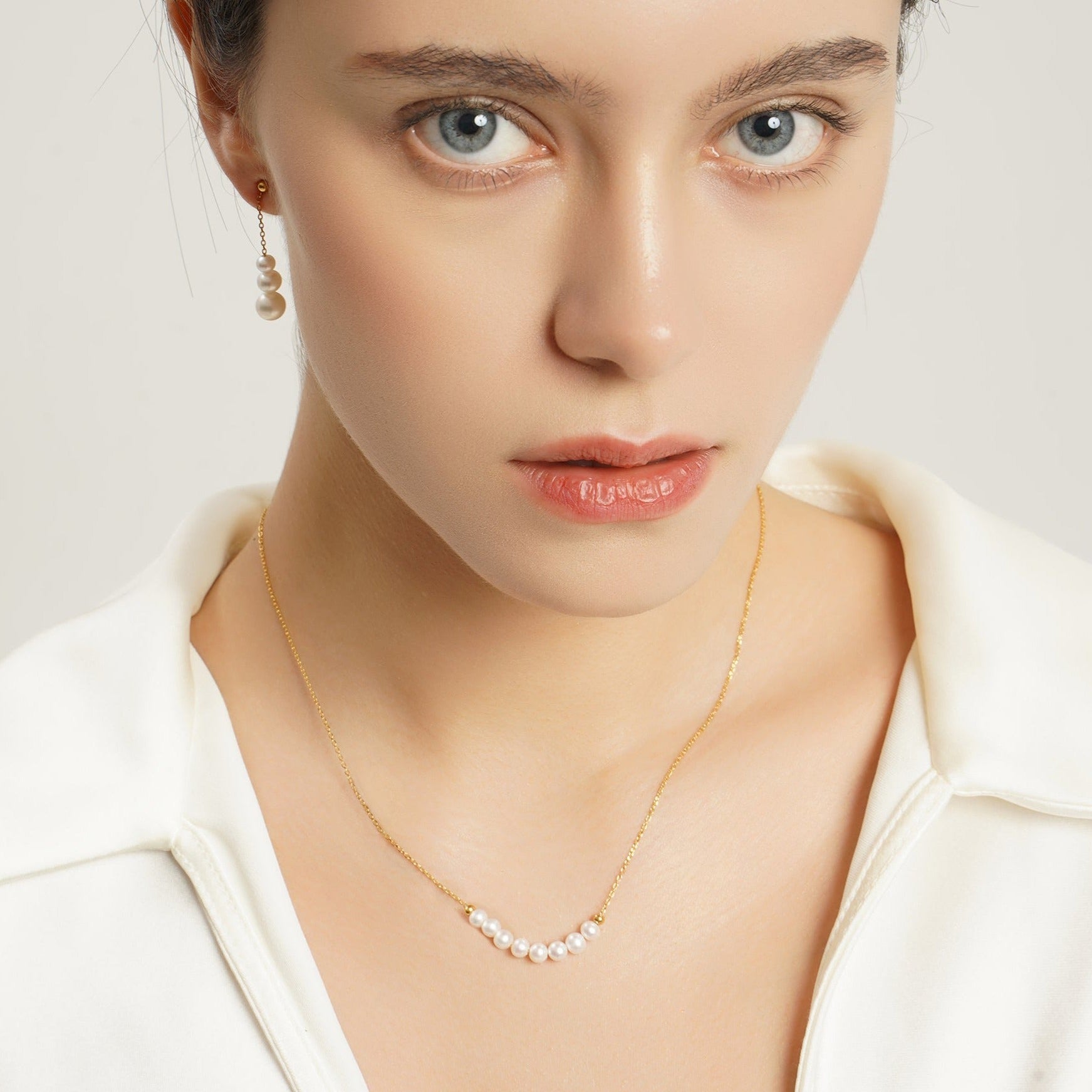 LG043 Smile Natural Pearl Necklace