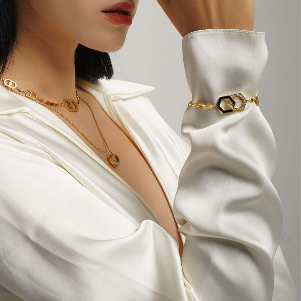 LG014 Hexa Spark Moissanite Pendant Necklace