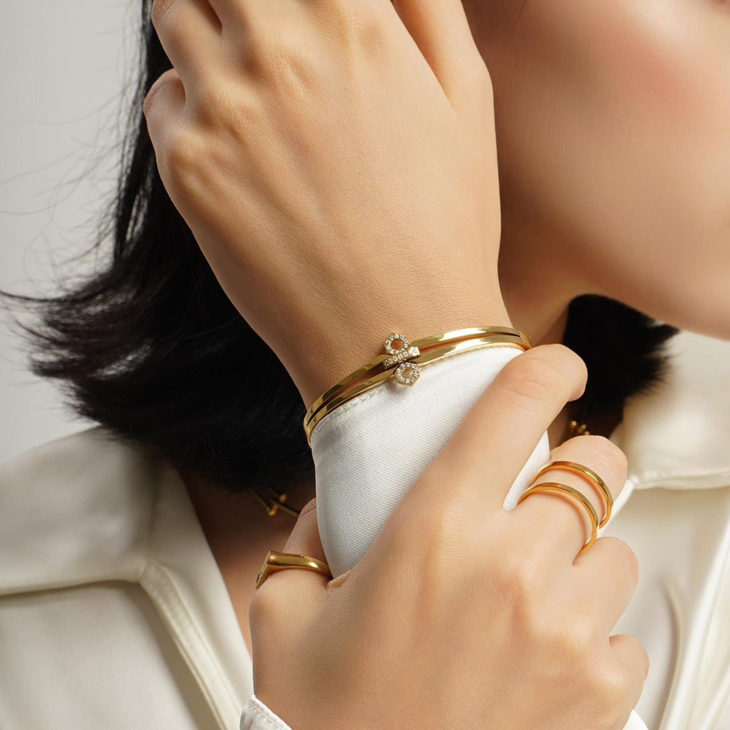 LG037 Bow of Grace Bangle