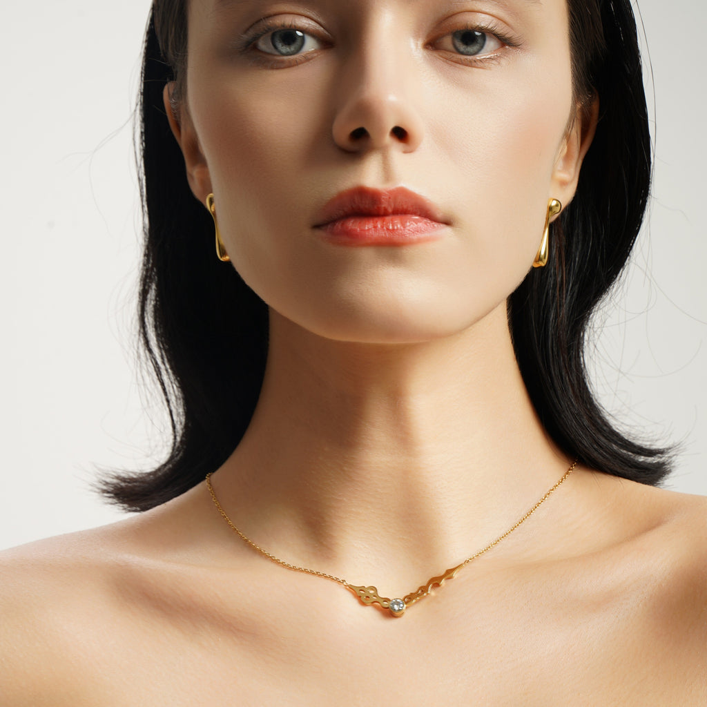 LG005 Timeless Elegance Necklace/ Bracelet Set