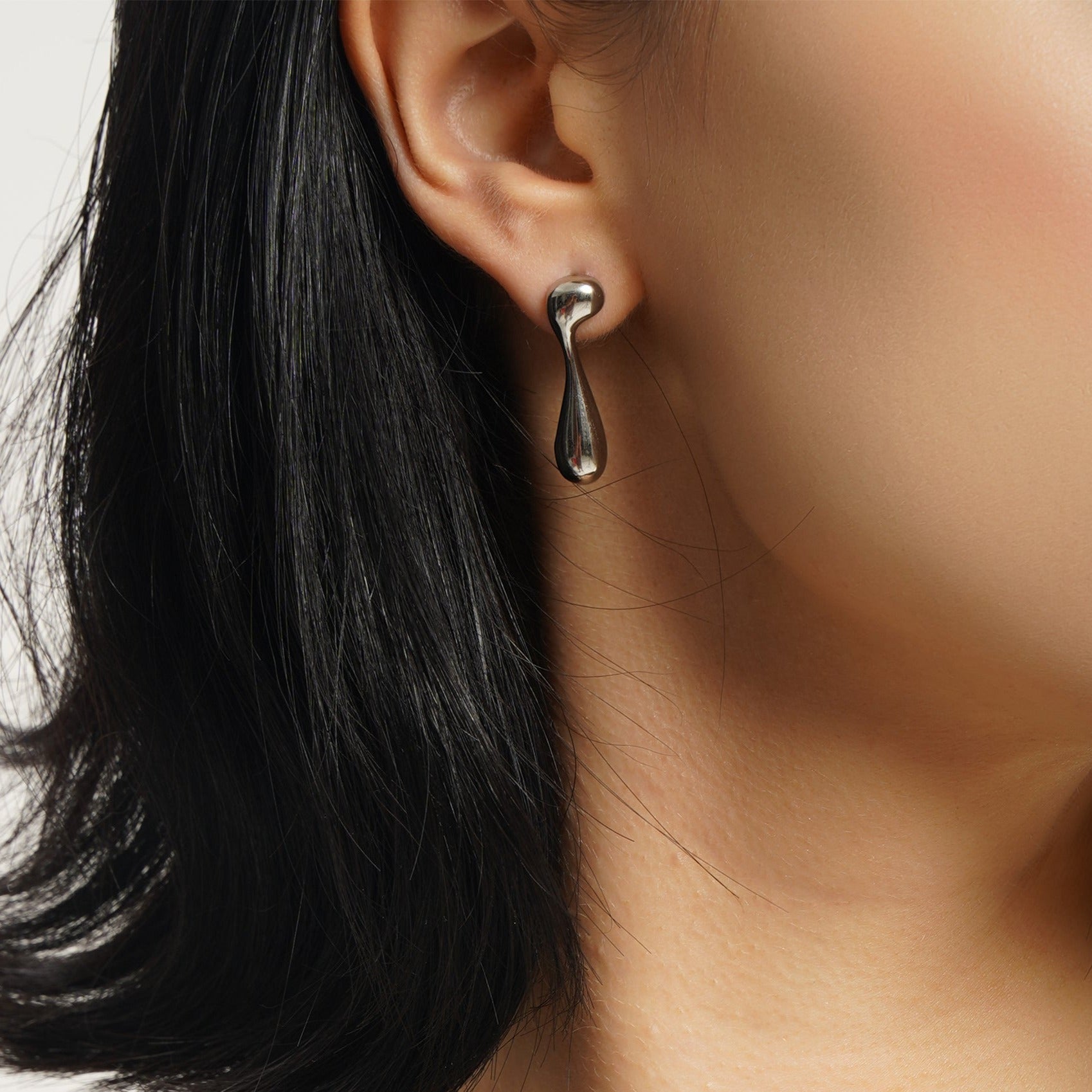 LG030 Liquid Elegance Earrings