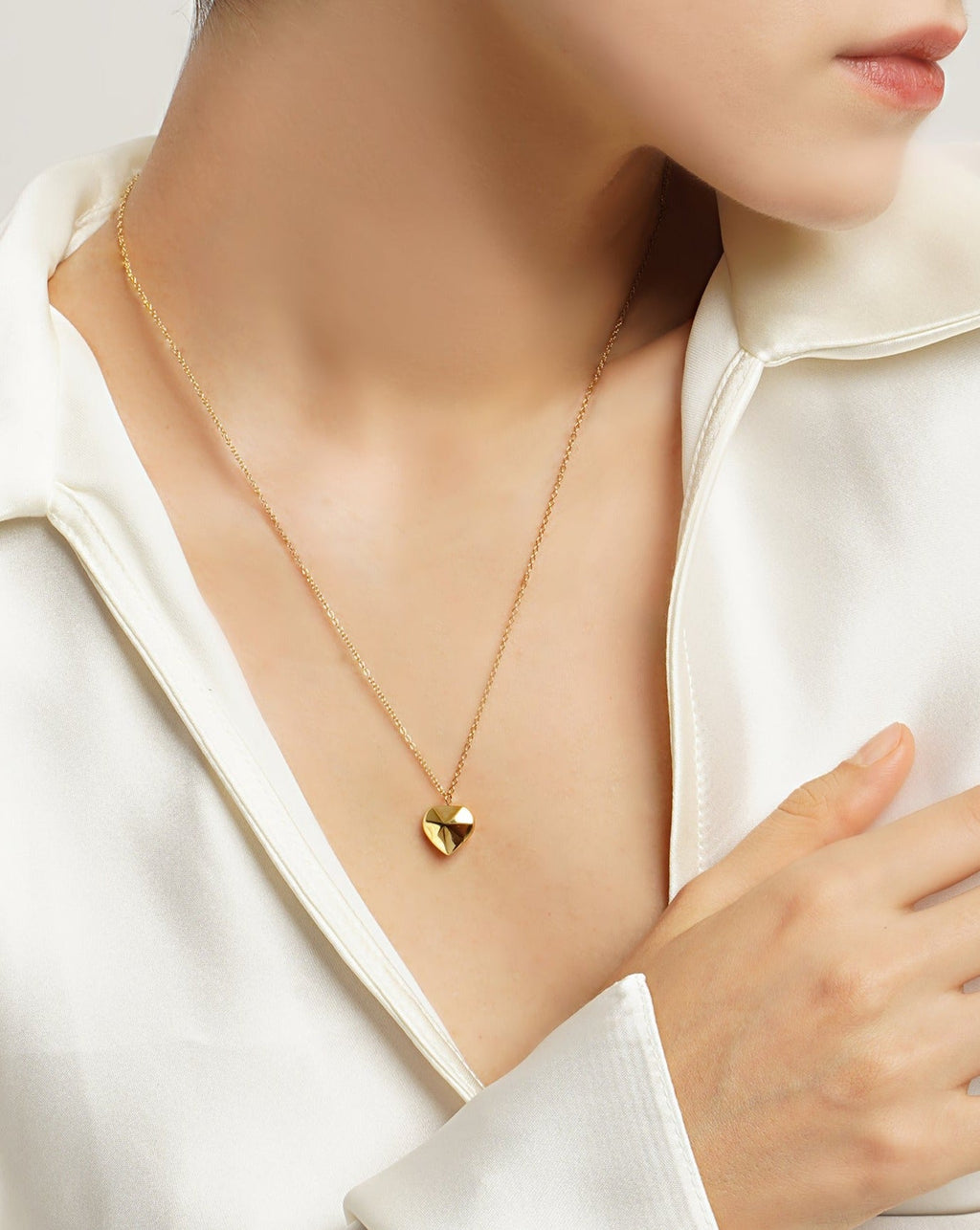 LG018 Facet Heart Pendant