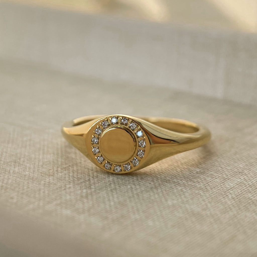 LG065 Moissanite Class Ring