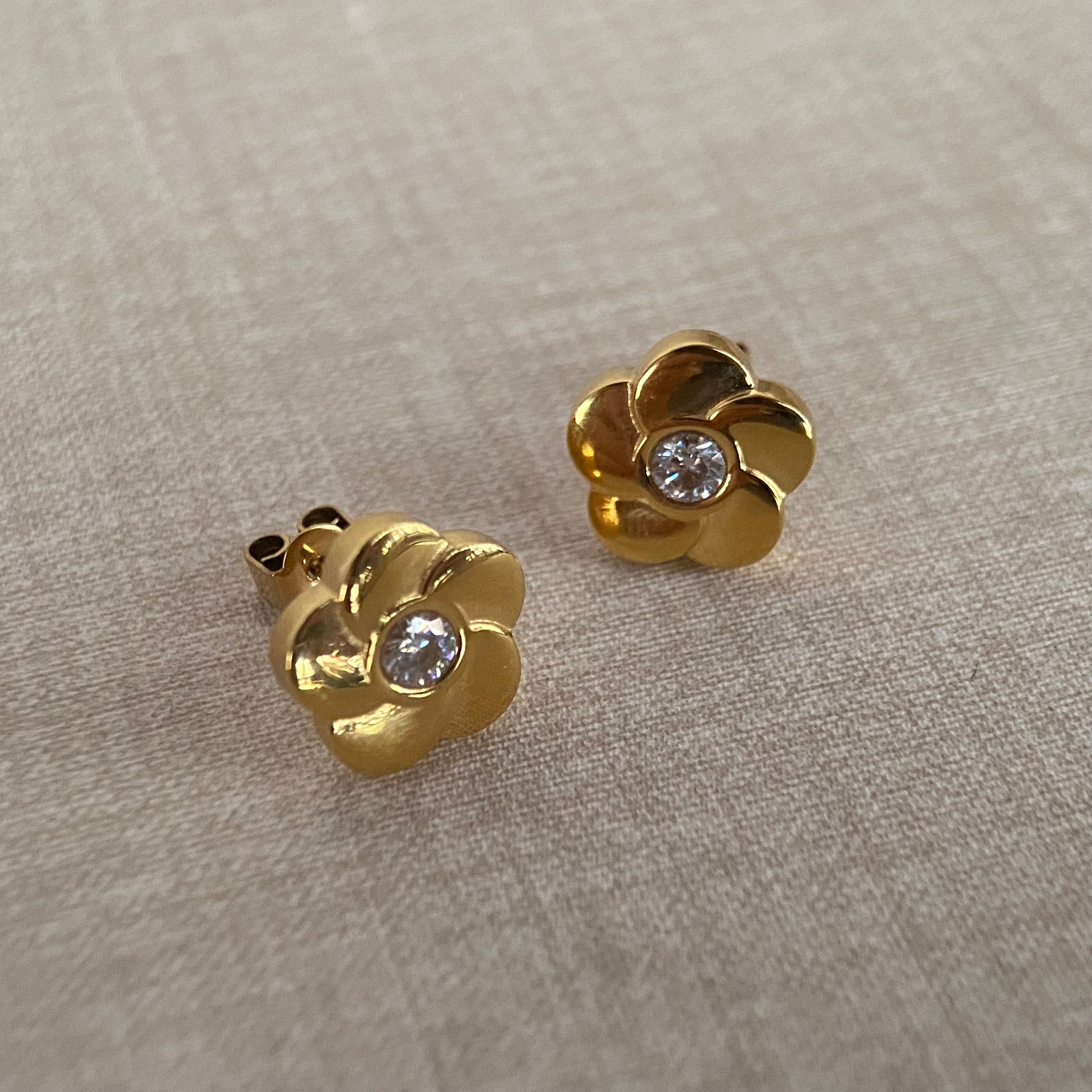 LG057 Floral Moissanite Earrings Classic Handmade  Jewelry