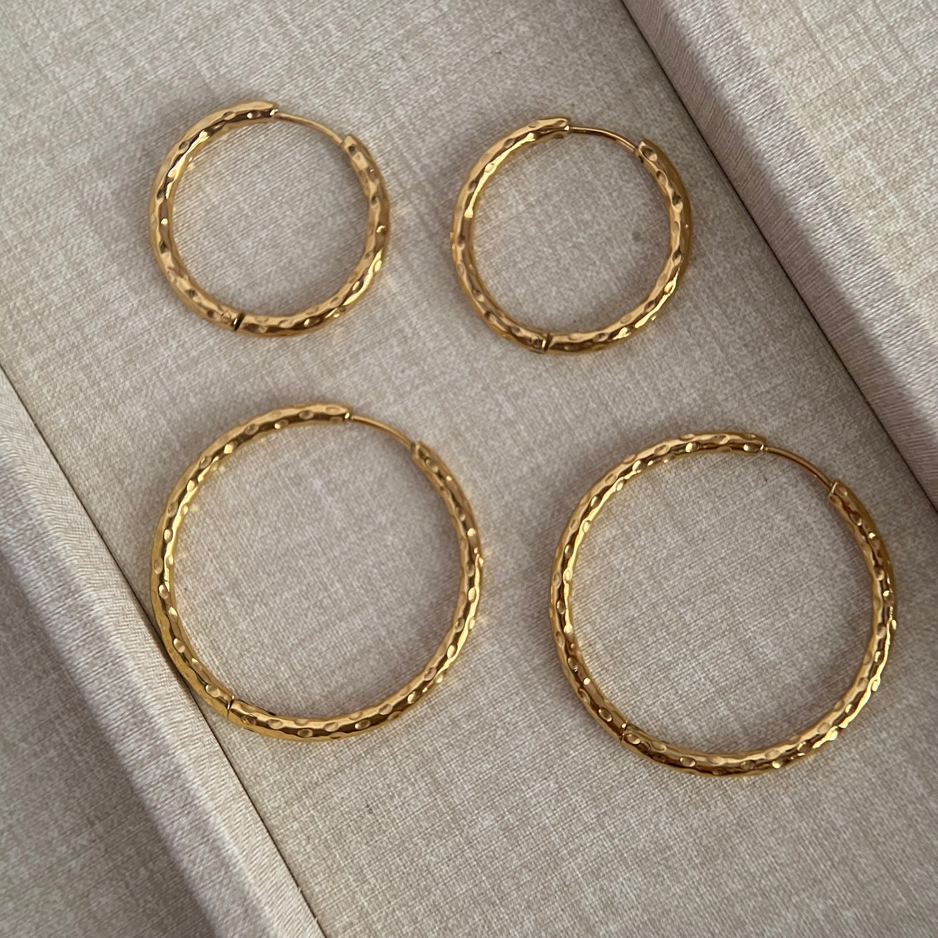 LG050 Embossing Hoop(20/30mm) Earrings