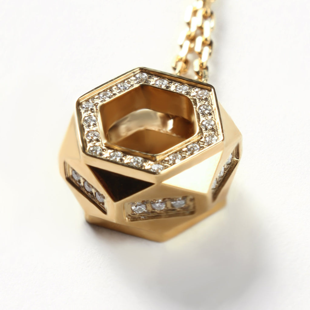 LG014 Hexa Spark Moissanite Pendant Necklace