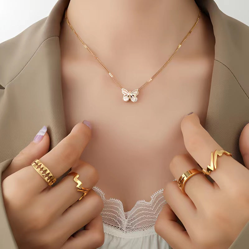 LG054 Moissanite Butterfly