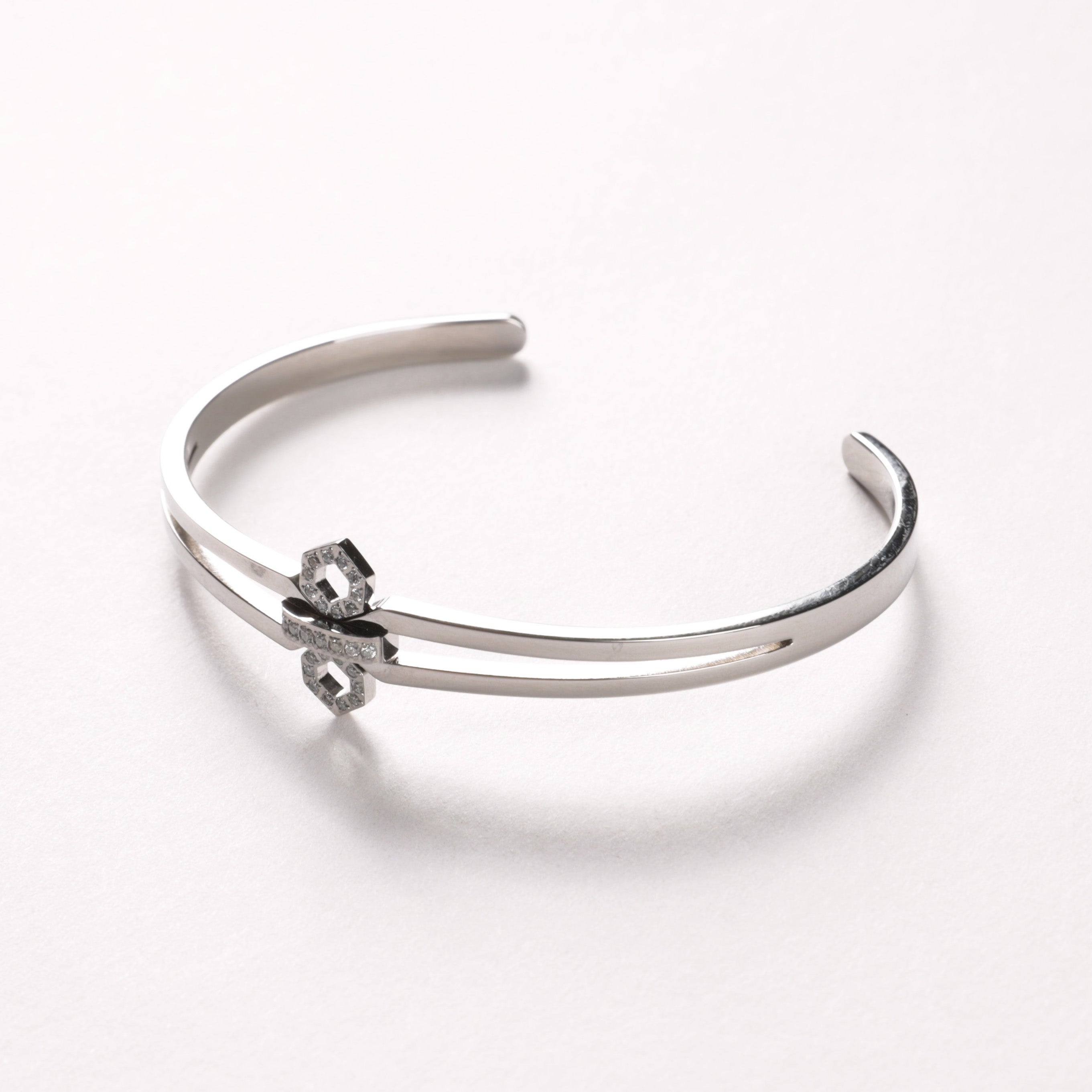 LG037 Bow of Grace Bangle