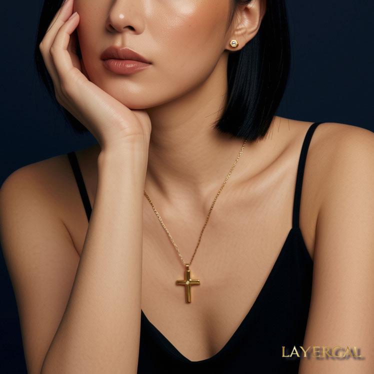 LG022 Elegance Cross Pendant Necklace