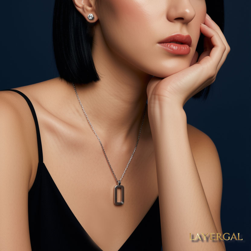 LG023 Minimal Frame Pendant Necklace